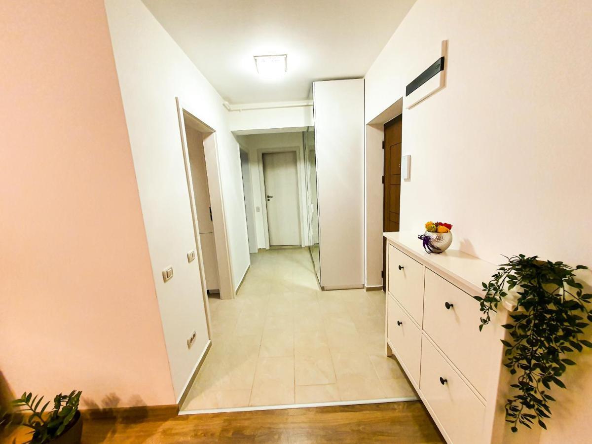 Luxurious Retreat 1Br Apartment With Netflix, Private Parking And Self Check In Popesti-Leordeni Exterior photo